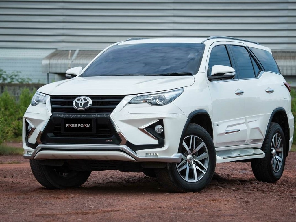 Toyota Fortuner 28 4x4 AT 2019